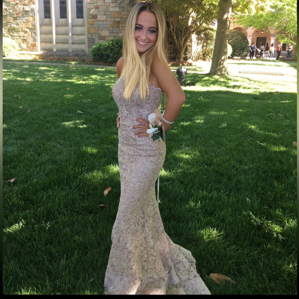 Sherri hill prom dress